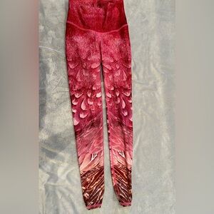 NIYAMA SOL Ladies Women’s Size Extra Small Pink White Patterned Yoga Leg…